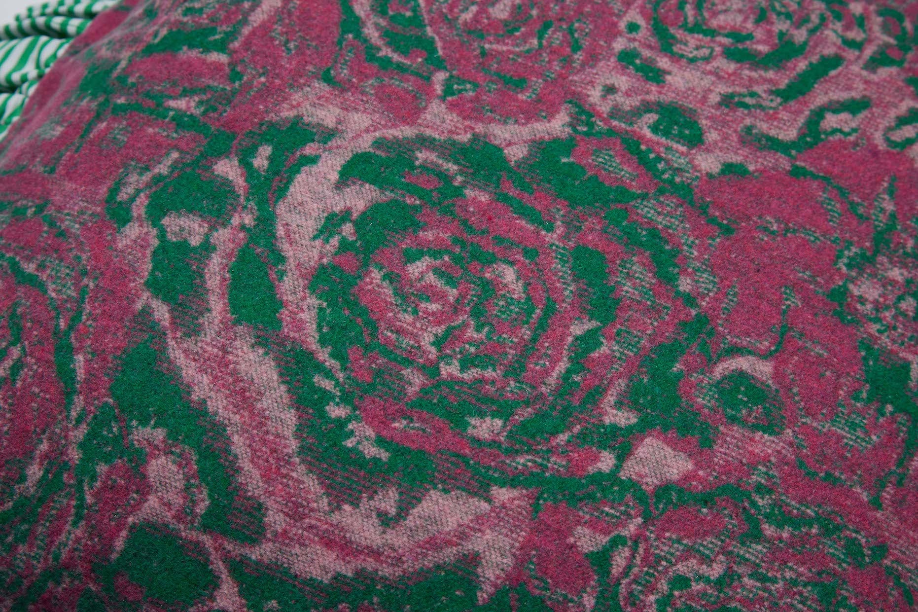 Load image into Gallery viewer, Amour + (Pink)