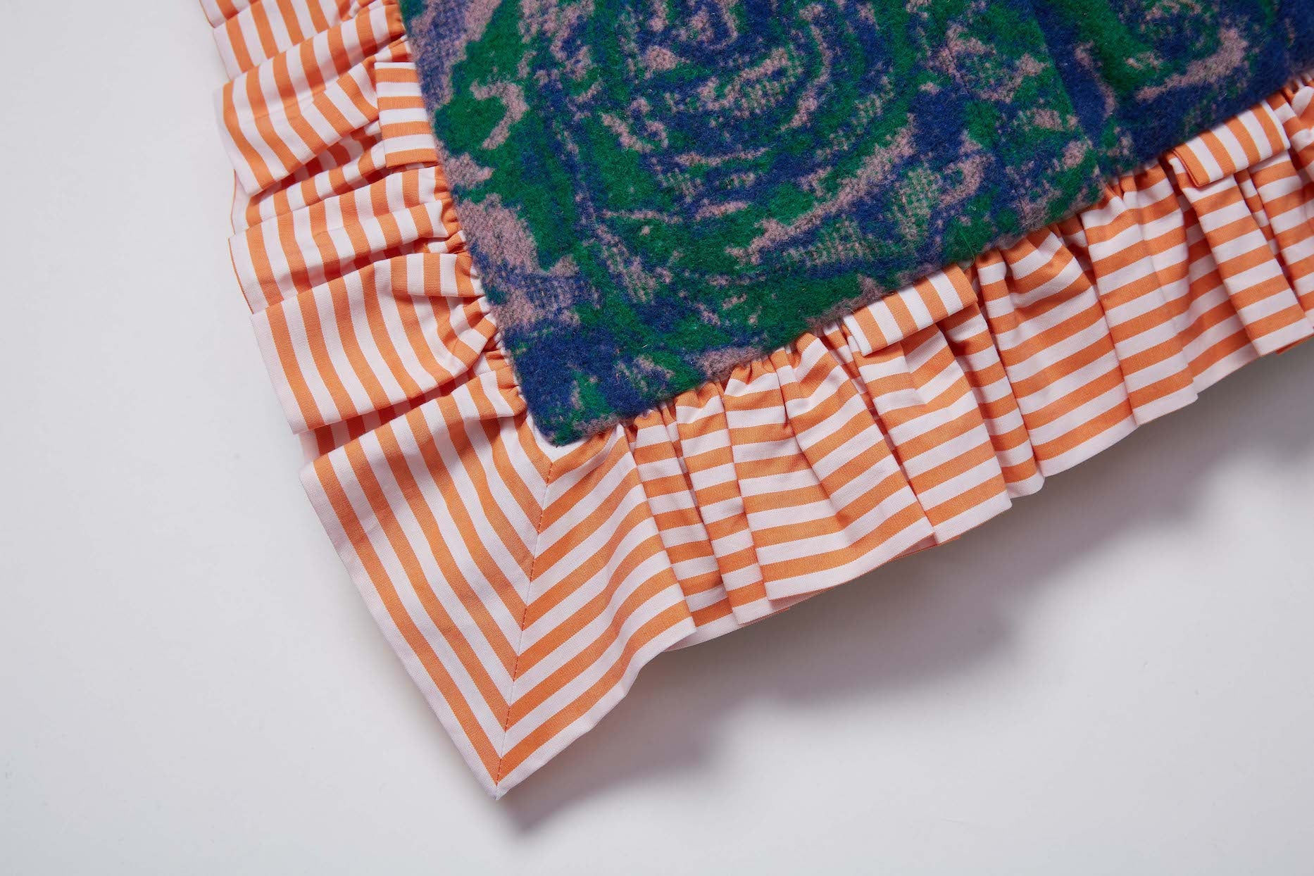 Load image into Gallery viewer, Amour + (Blue)