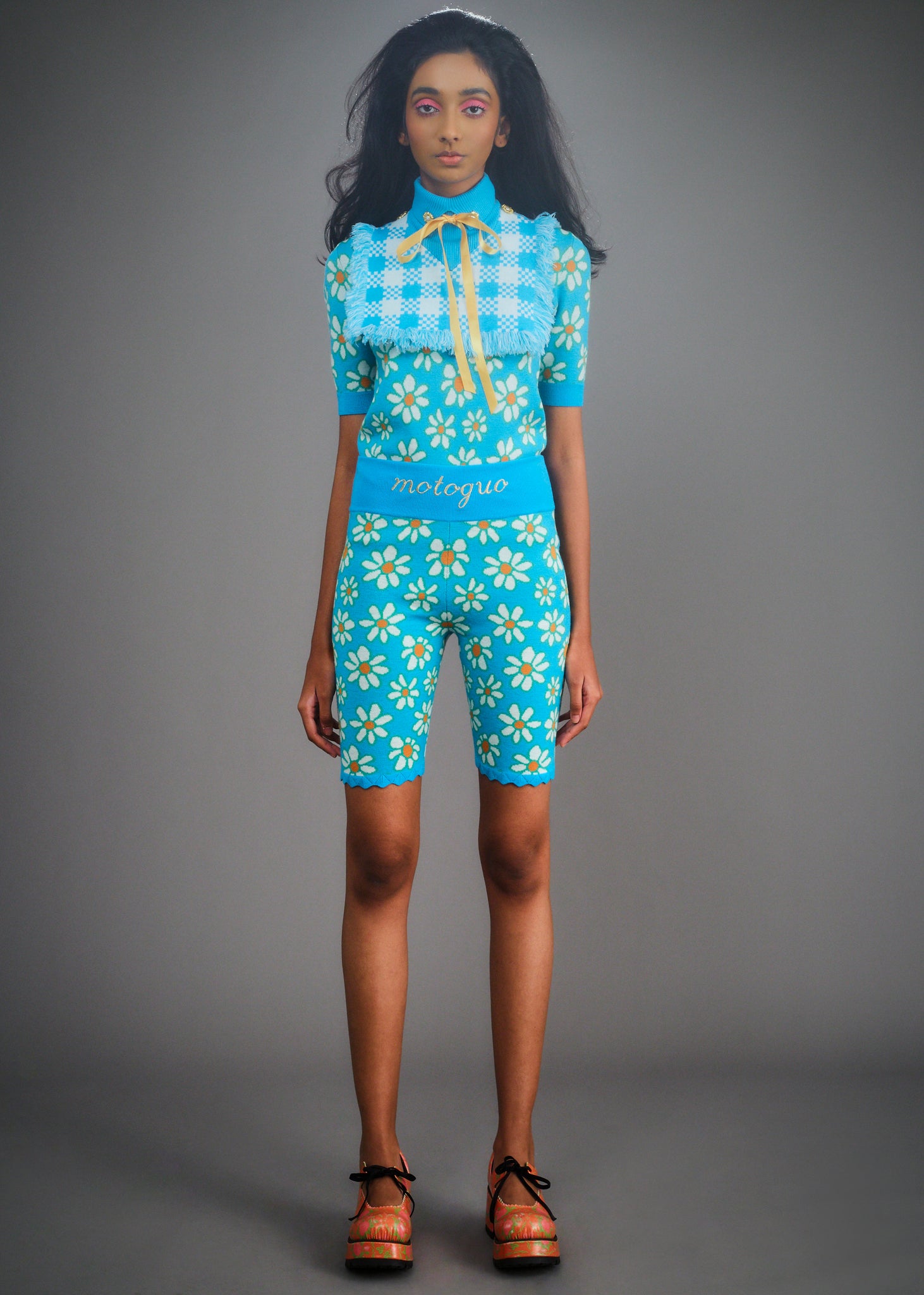 Load image into Gallery viewer, Daisy and Tiny Tim (Lake Blue)