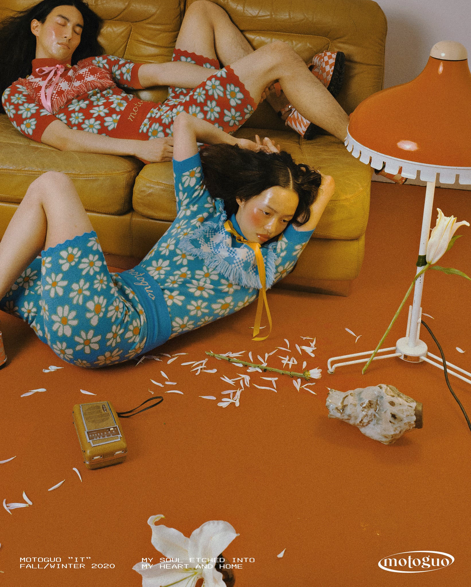 Load image into Gallery viewer, Daisy and Tiny Tim (Lake Blue)