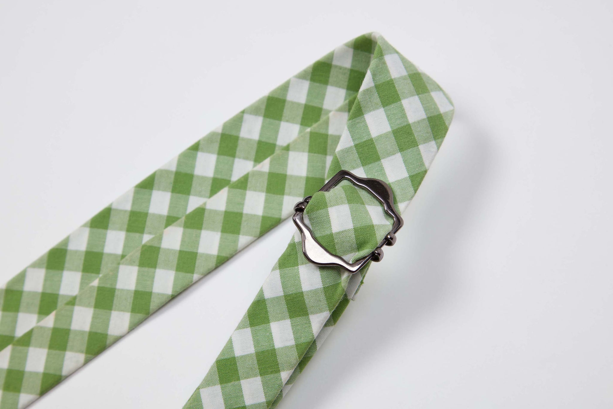 Load image into Gallery viewer, Bouquet Tie (Green Checked)
